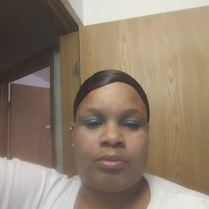 Meet your Posher, Rena